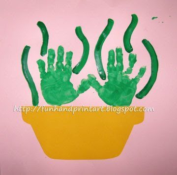 handprint flowerpot craft for mom