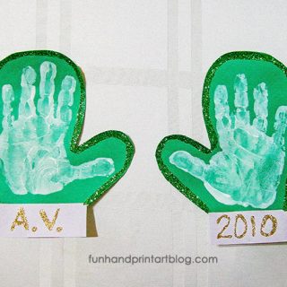Cute & Easy Handprint Mittens Craft For Preschoolers & Toddlers