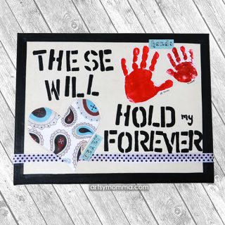 How to make a Sibling Handprint Canvas Keepsake to Display on Your Wall